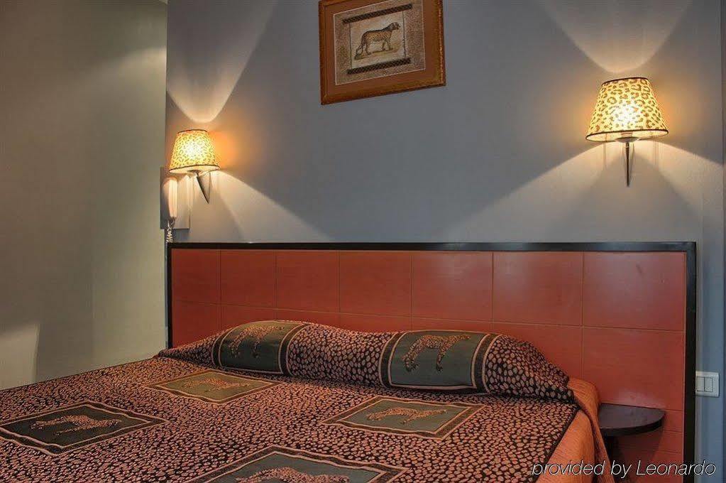 פריז Kraft Hotel מראה חיצוני תמונה